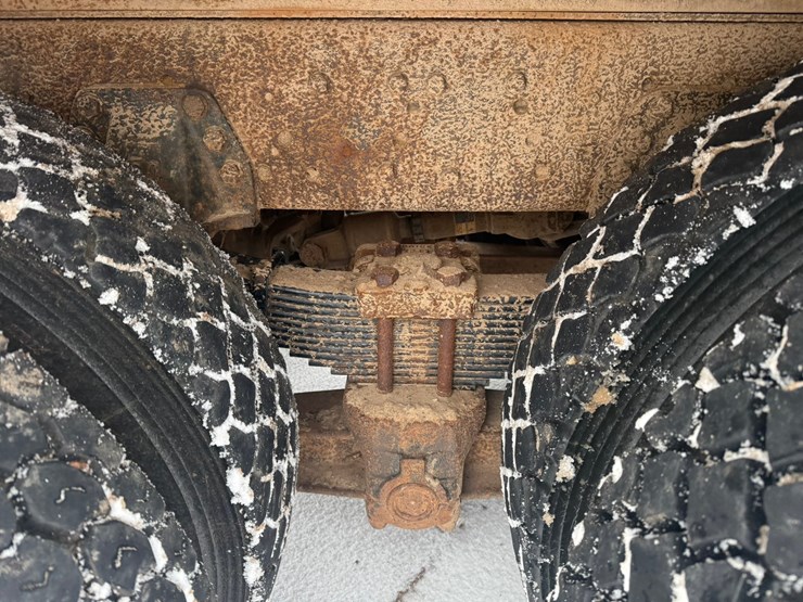 #1113-•-1990-ford-quad-axle-dump-truck-image-33