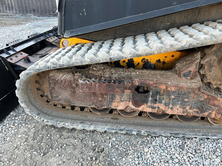 2018-jcb-270t-image-17