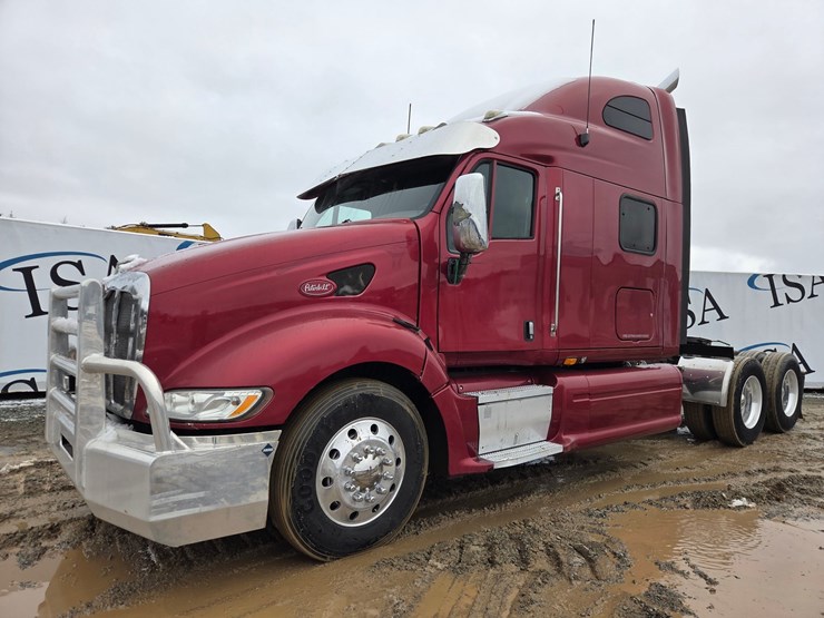 2007-peterbilt-387-image-1
