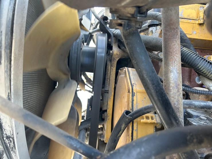 2005-international-7600-image-47