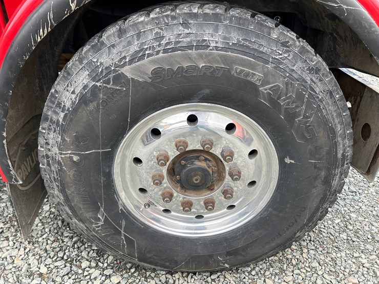 2005-peterbilt-357-image-90