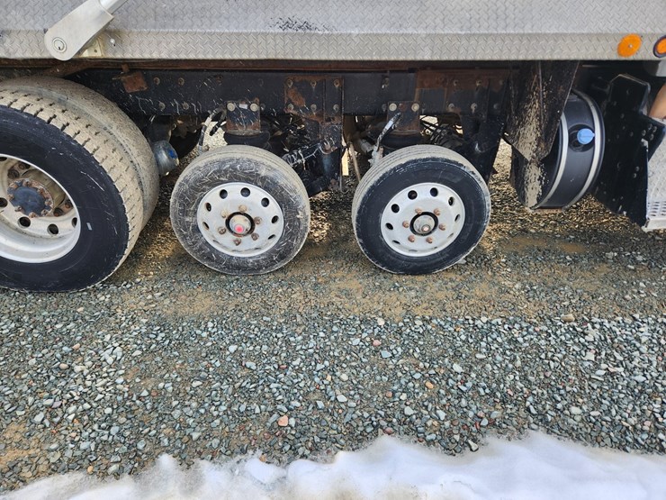 2016-kenworth-t400-image-29