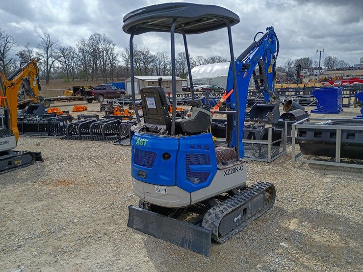 #24168-•-2025-diesel-agt-xz20k-c-mini-excavator-image-4