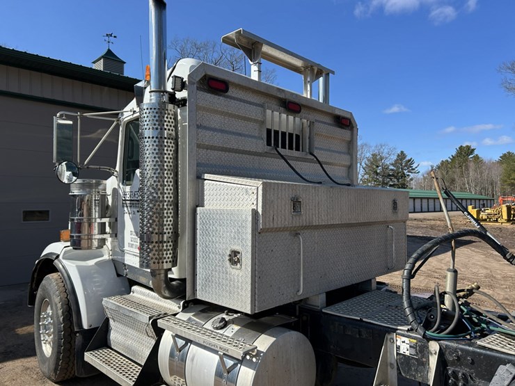 2006-kenworth-t800b-image-14