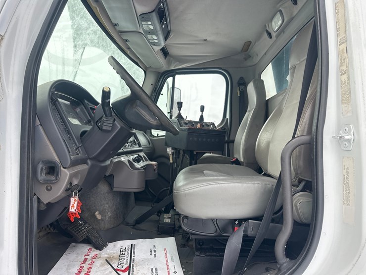 2009-caterpillar-c13-image-34