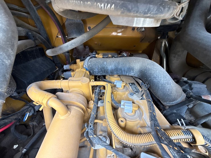 caterpillar-259d-image-25