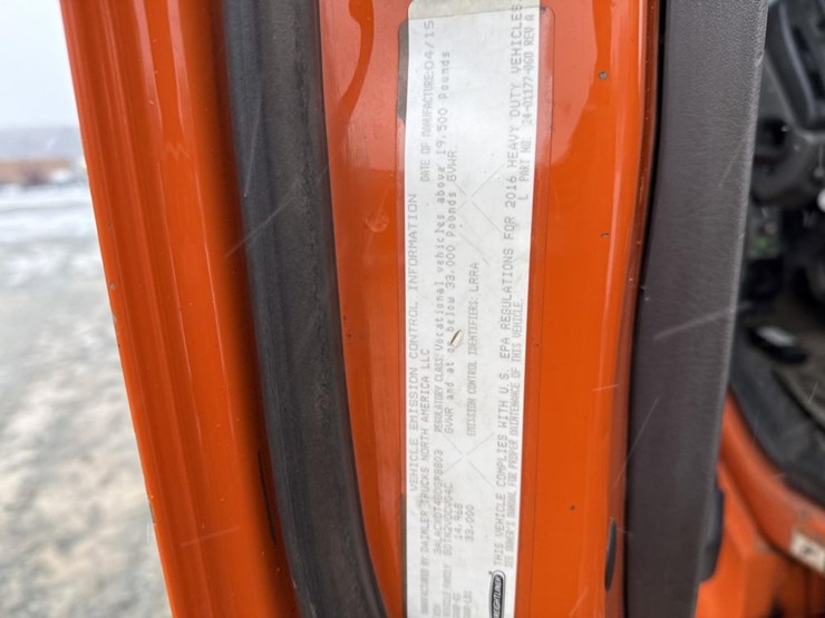 2016-massey-ferguson-8-image-54