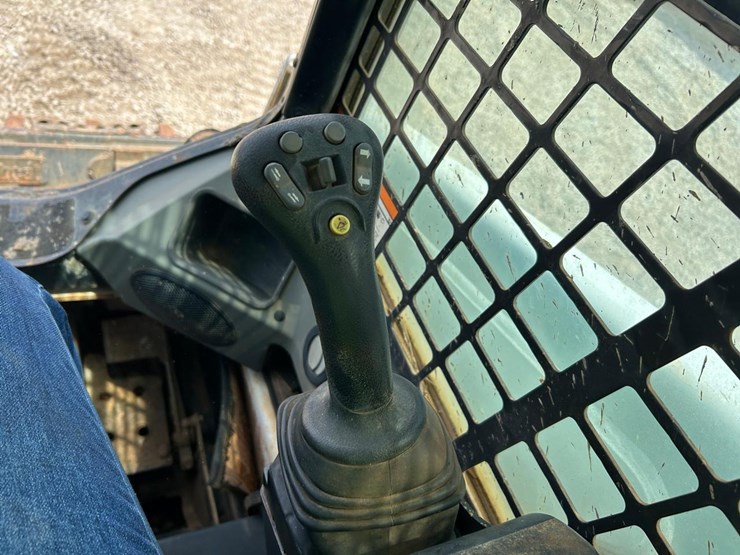 2017-bobcat-t450-image-20