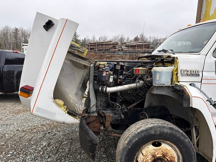 1993-ford-f700-image-43