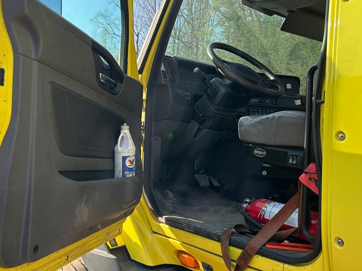 2019-international-12-image-64