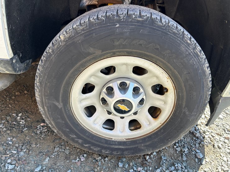 2018-chevrolet-3500-image-71