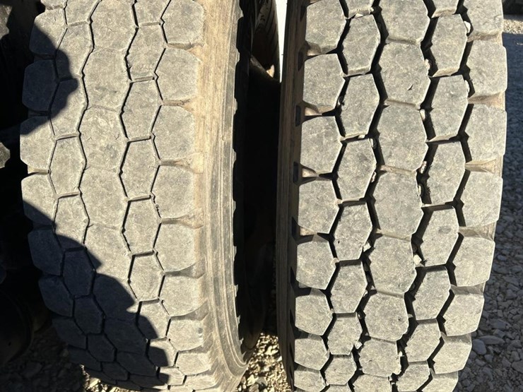 2001-mack-ch613-image-108