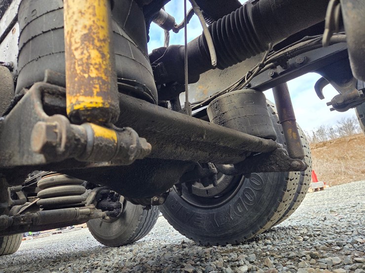 2007-massey-ferguson-8-image-35