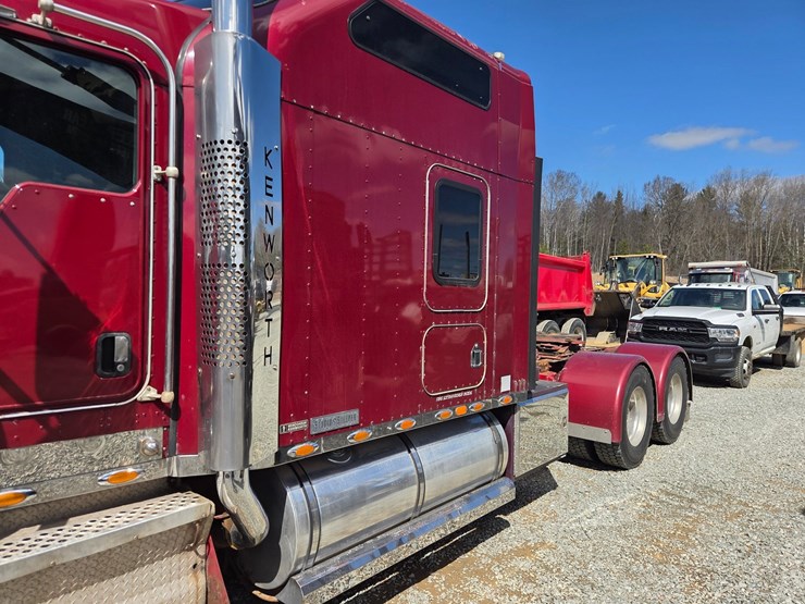 2006-kenworth-w900-image-22