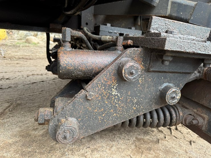 #2168-•-2001-sterling-4x2-snow-plow-truck-image-44