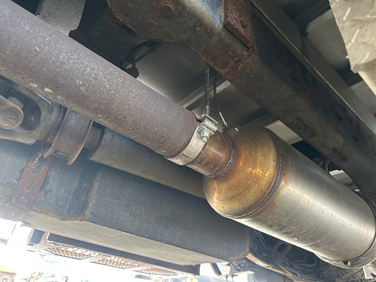 2012-massey-ferguson-8-image-64