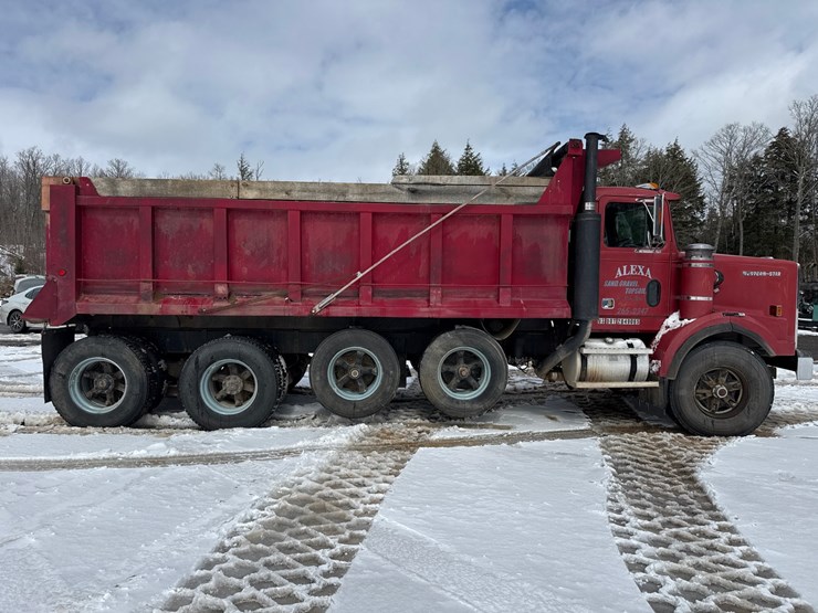 #2016-•-1990-western-star-quad-axle-dump-truck-image-6