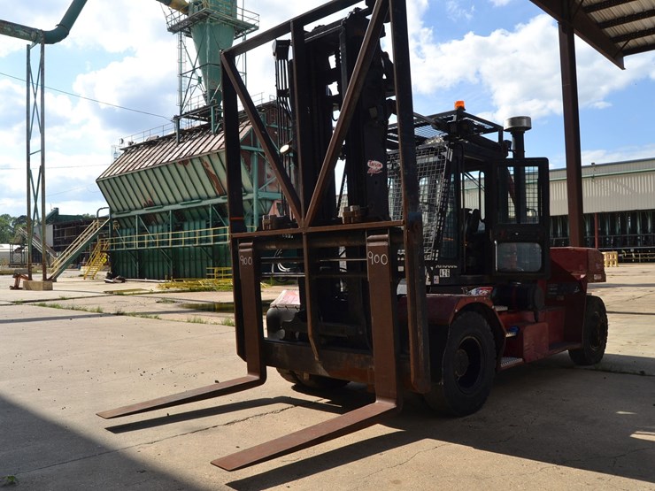taylor-model-xh360l-dual-wheel-forklift-w/-side-shift-w/-fork-positioner-w/-cummins-engine-w/-enclosed-cab-sn#smk40209--9,787-hours-image-4