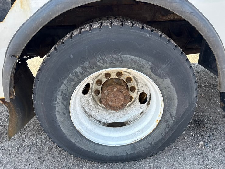 2014-international-4300-sba-image-53