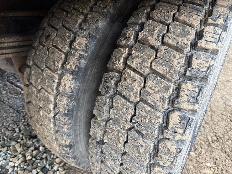 1993-ford-f700-image-80