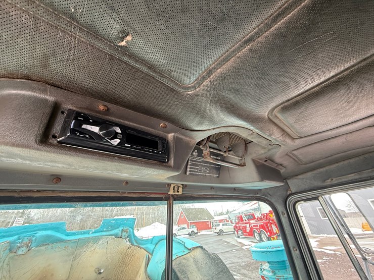 #1056-•-1989-mack-quad-axle-dump-truck-image-54