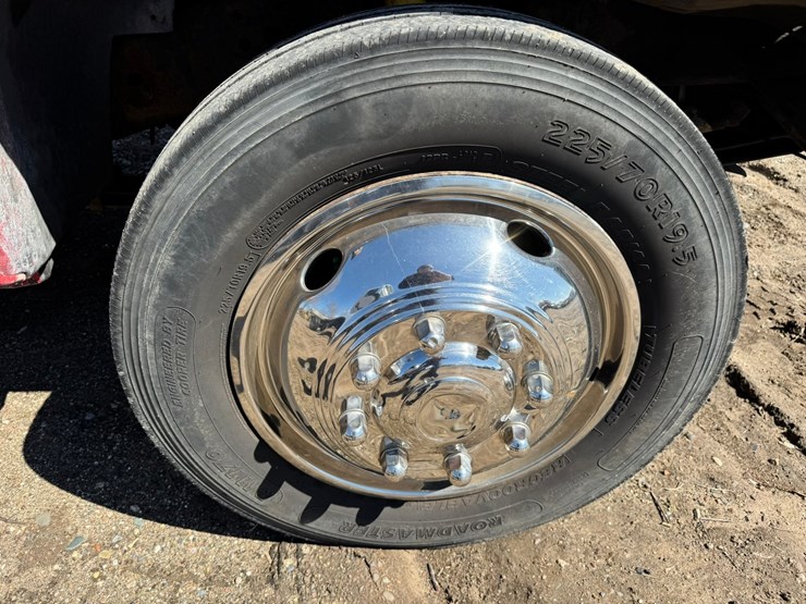 1999-ford-f550-image-61