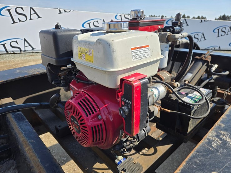 2016-honda-gx390-image-33