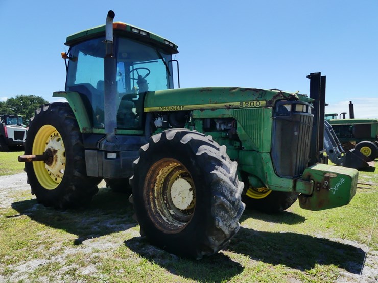 john-deere-8300-image-2