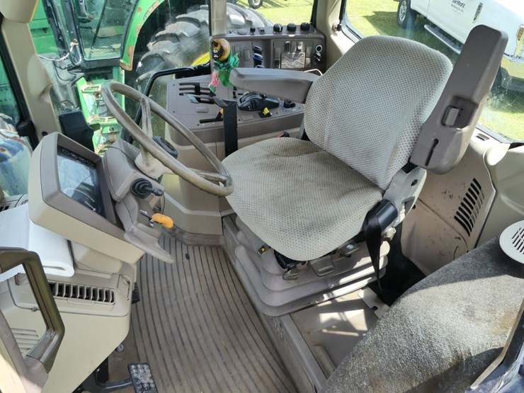 2016-john-deere-6155m-image-10