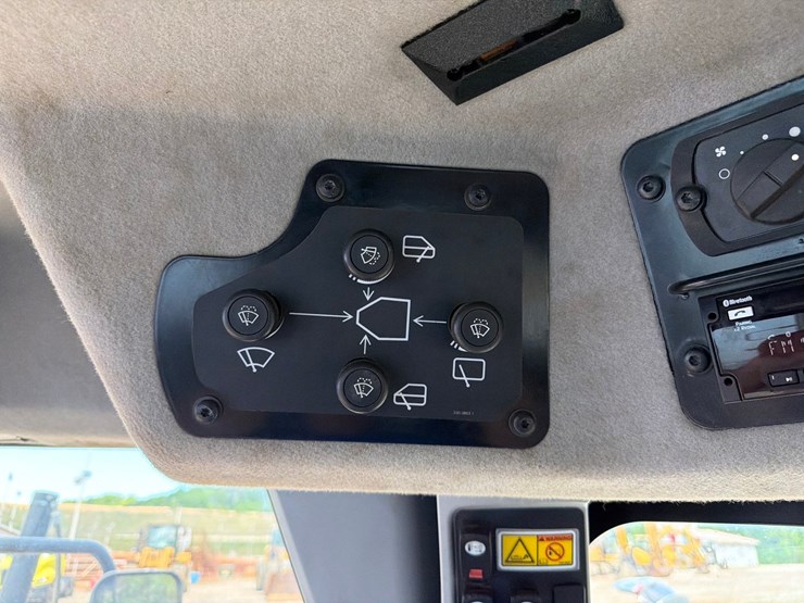 2018-caterpillar-12m3-image-53