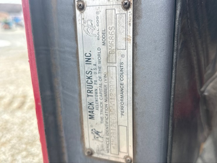 1986-mack-dm686s-image-68
