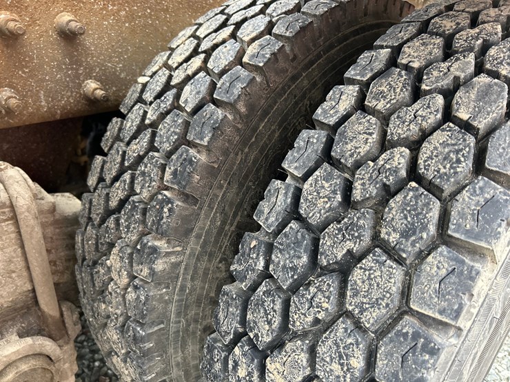 1999-mack-dm688s-image-84