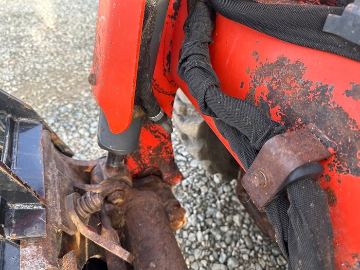 kubota-ssv65-image-14