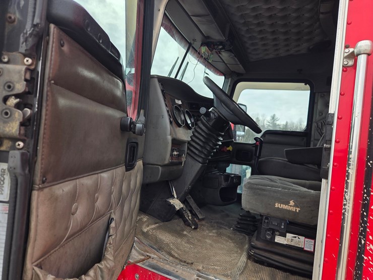 2005-kenworth-t600-image-62