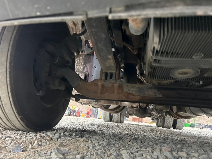 2016-kenworth-t680-image-29