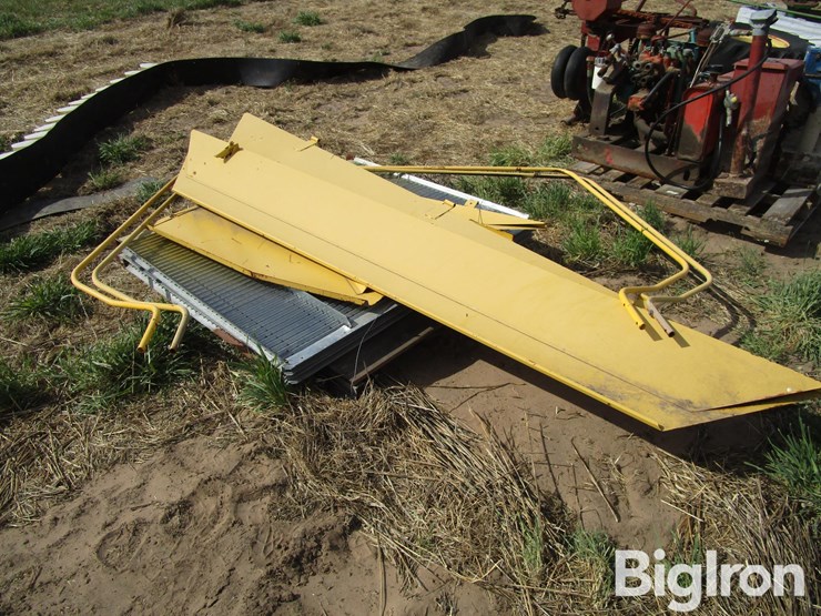 new-holland-tr96-image-5