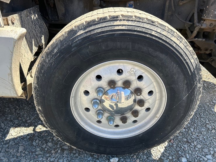 1994-massey-ferguson-8-image-79