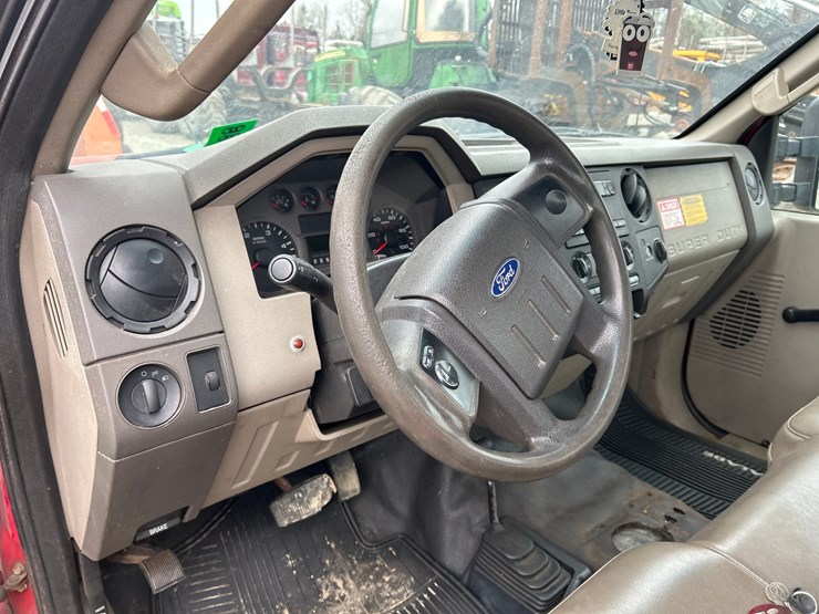 2008-ford-f550-xl-image-41