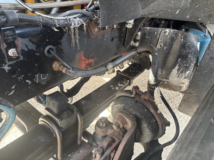 1999-sterling-l9513-image-78