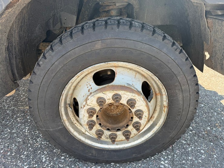 #1062-•-2015-ram-5500-heavy-duty-service-truck-image-42