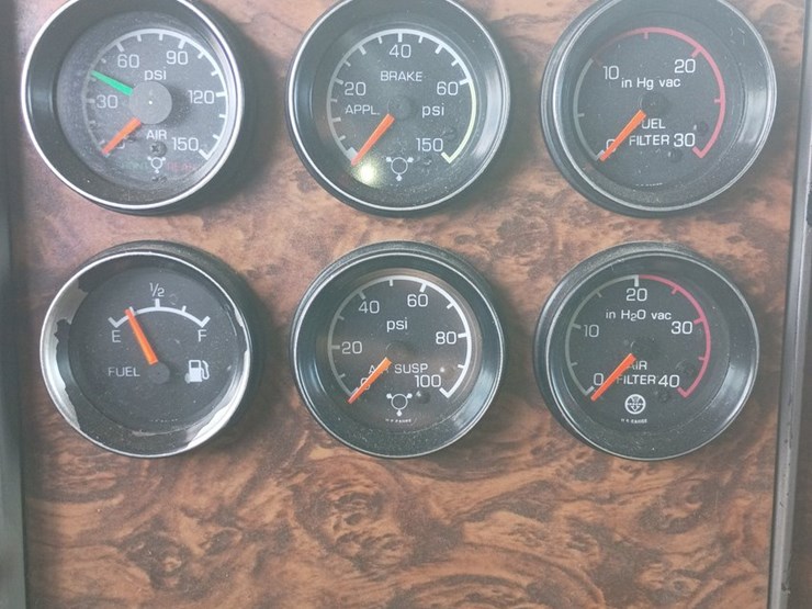 2002-kenworth-t600-image-60