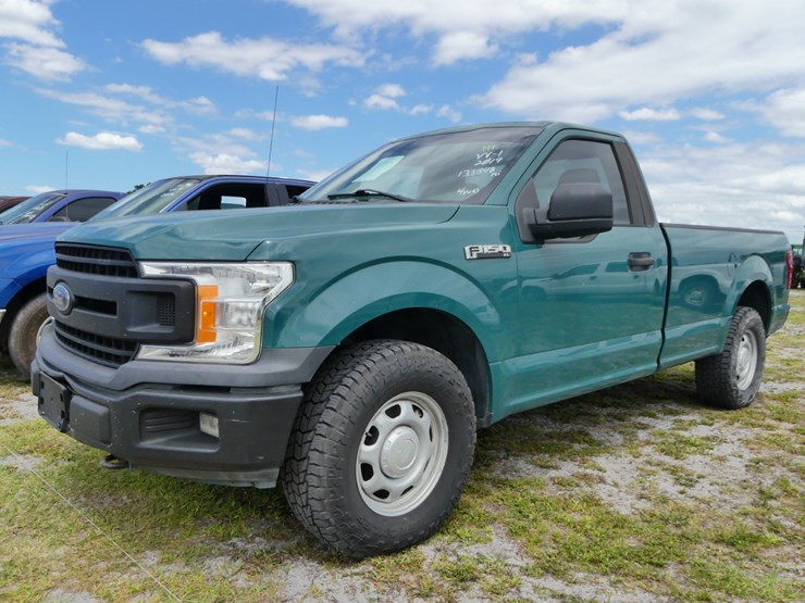 2019-ford-f150-xl-image-1