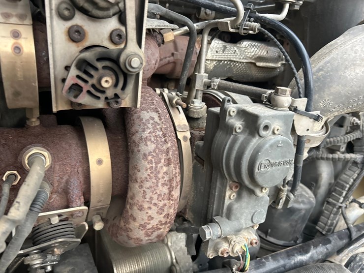 2016-kenworth-t680-image-33