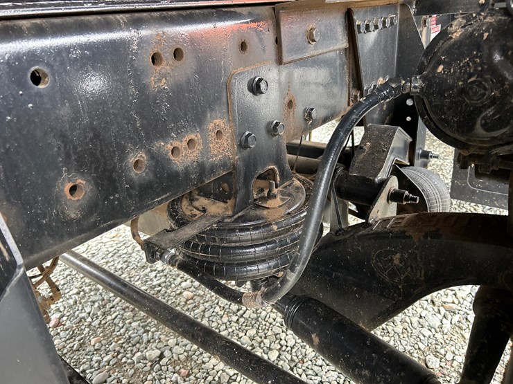 2005-peterbilt-357-image-34