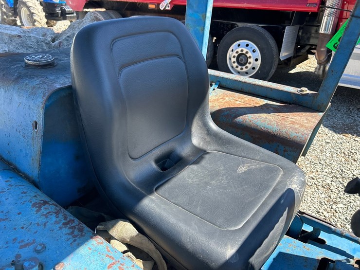 ditch-witch-r65-image-37