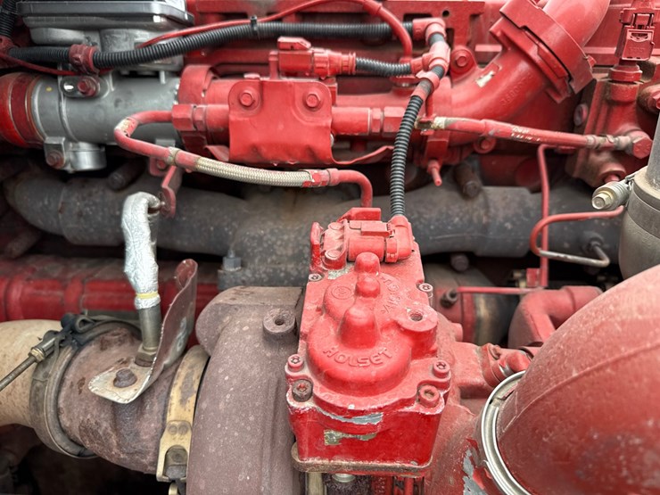 2020-kenworth-t800-image-33