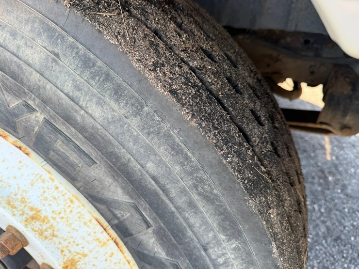 2002-international-4300-sba-image-52