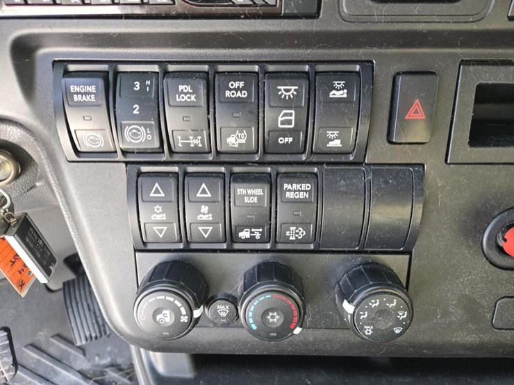 2019-international-lt-image-73