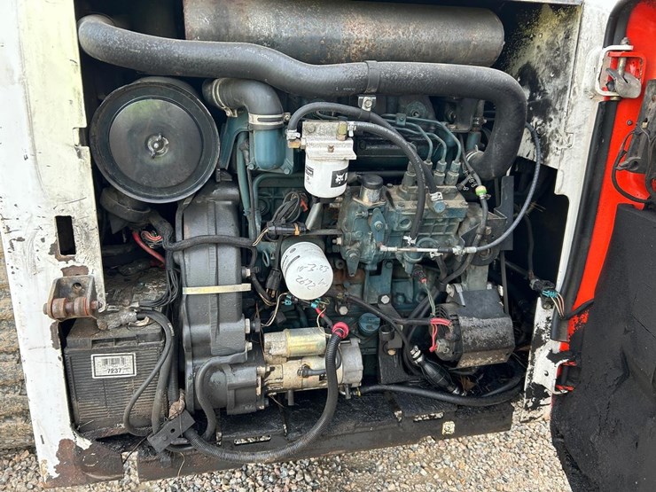 bobcat-t300-image-25