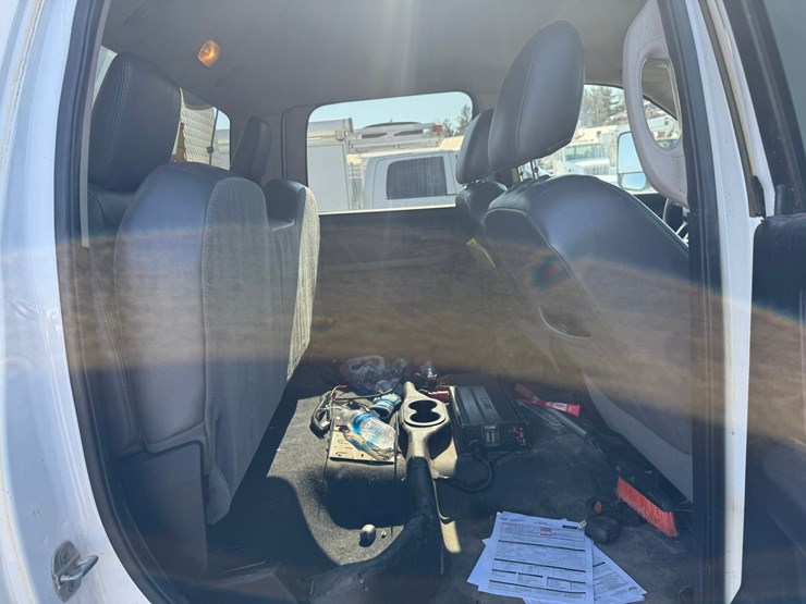 #2048-•-2013-ram-5500-heavy-duty-service-truck-image-35